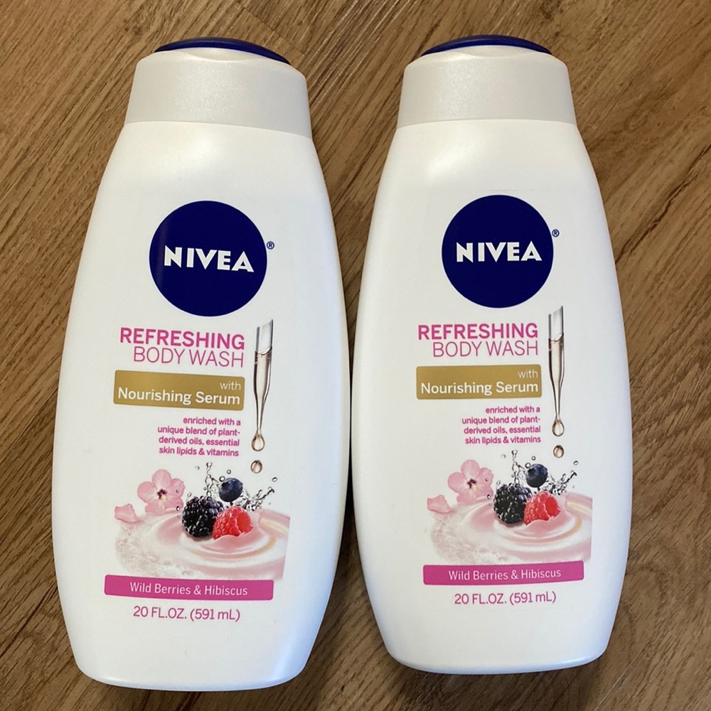 NEW 2 Nivea Refreshing wild berries & hibiscus with Nourishing Serum Body Washes